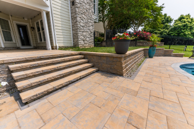 Retaining Walls, Mailboxes & Piers
