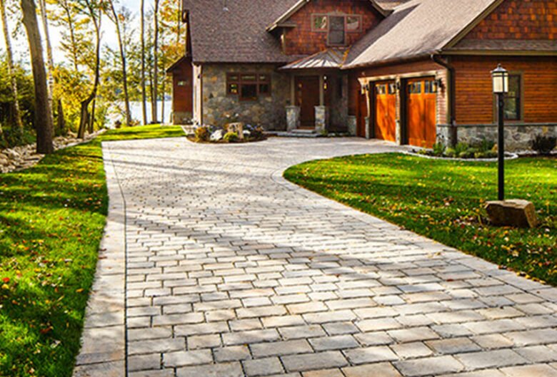 Cobblestone Pavers leading up to a Clarksville, MD, home, by Techo-bloc